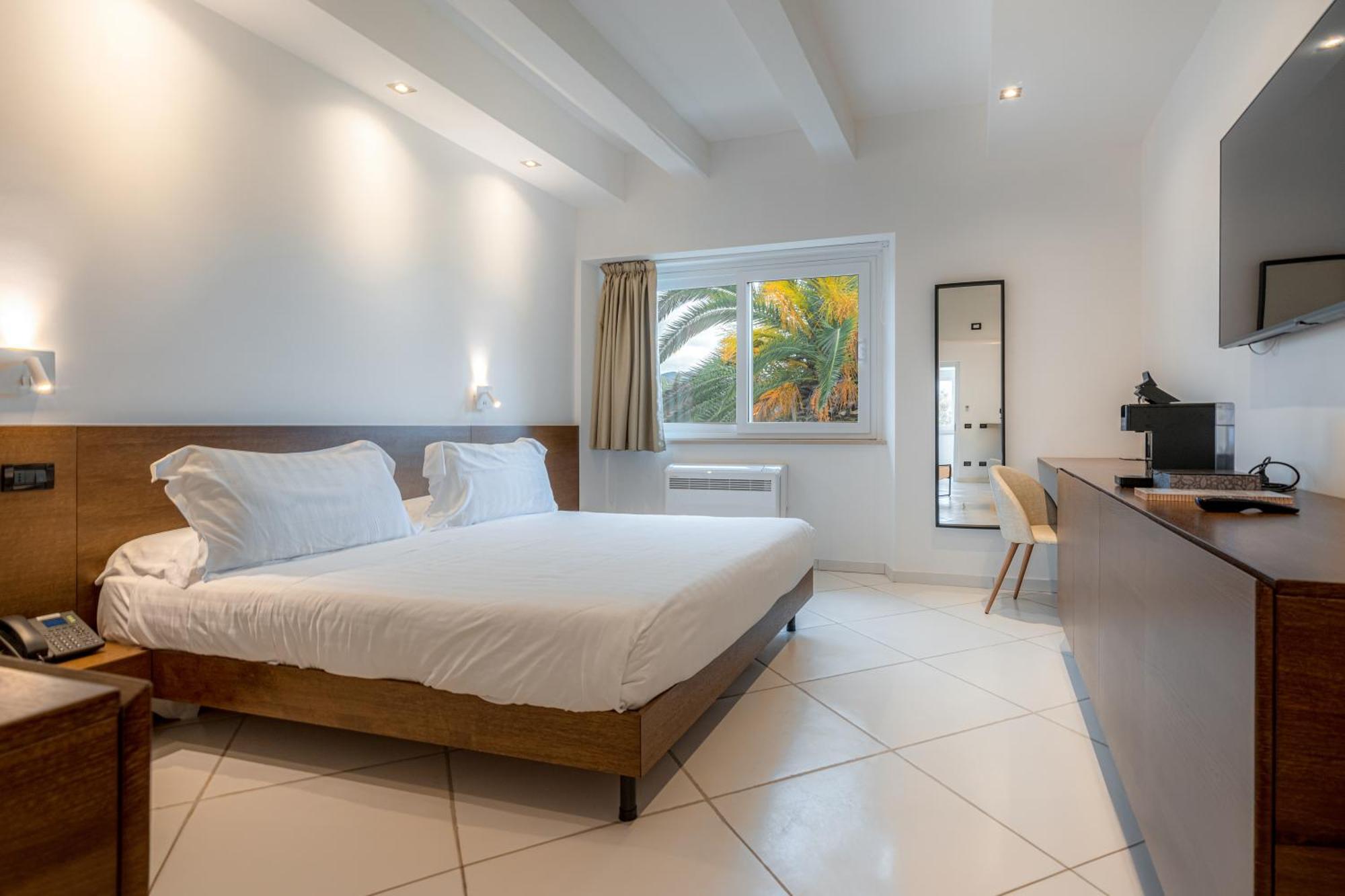 Casabianca Resort Fondi Zimmer foto